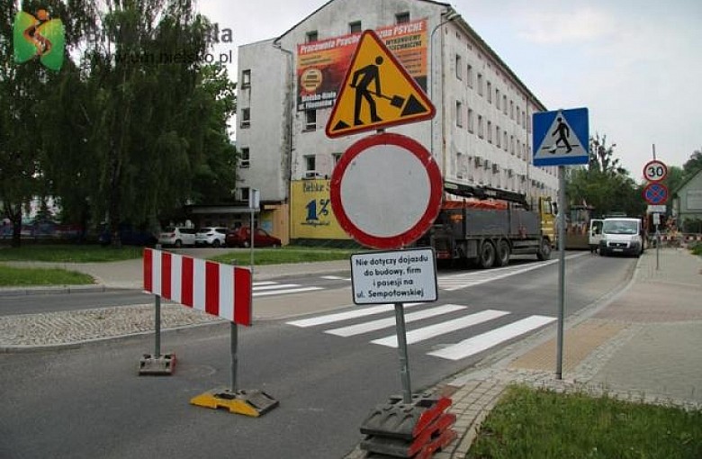 Ruszyła rozbudowa ul. Sempołowskiej