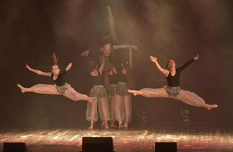 Artystyczna Majówka z Domem Kultury w Wapienicy