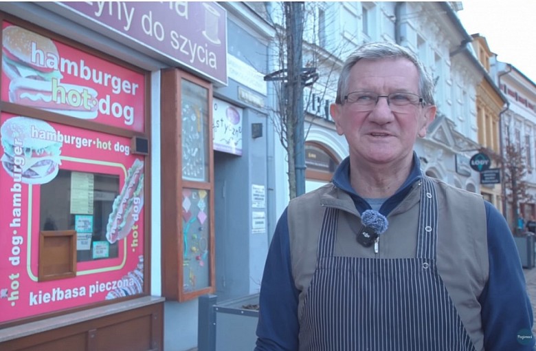 Człowiek, który robi najlepsze hot dogi w Bielsku Białej