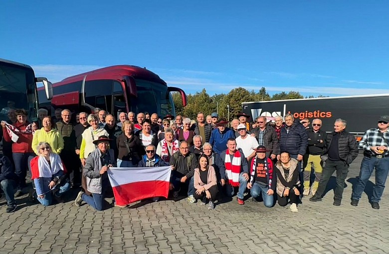 W obronie niezależności Trybunału Konstytucyjnego. Grupa z Bielska-Białej jedzie na manifestację