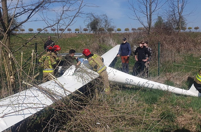 Awaryjne lądowanie szybowca w Bielsku-Białej!