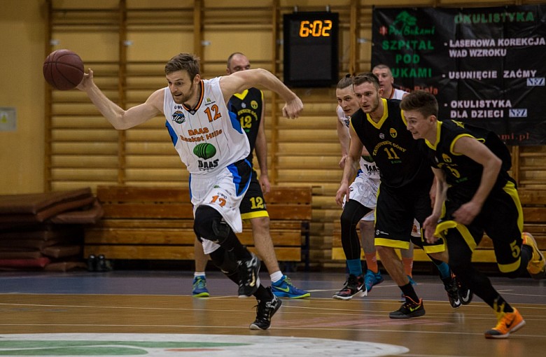 Hillsy powalczą w play-off