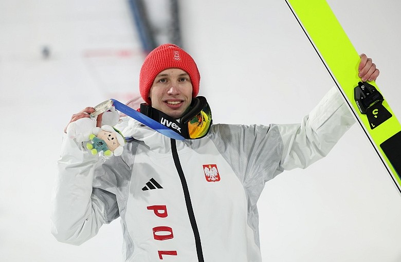 Uroczyste powitanie Kacpra Tomasiaka w Bystrej. Potrójny medalista olimpijski wraca do domu