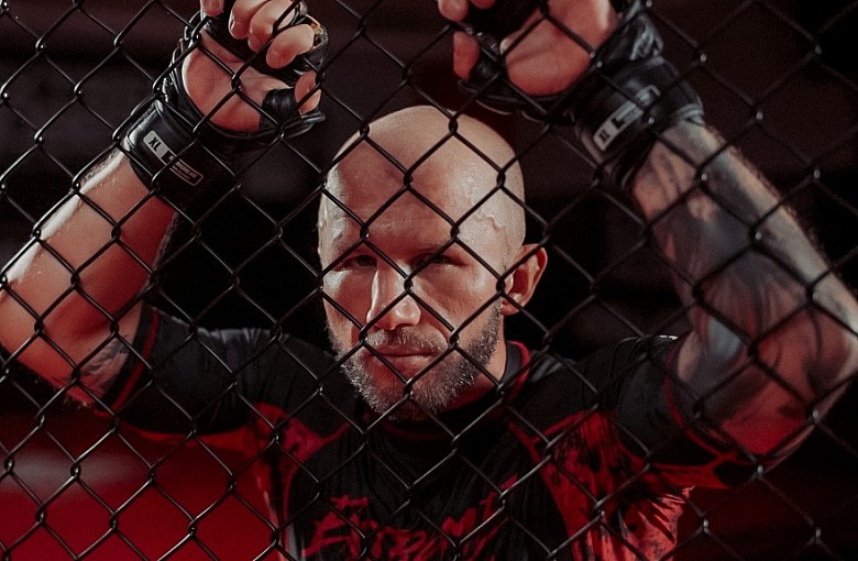 Fame MMA 8: Piotr Pająk z kanału Podróże Wojownika jutro zawalczy w oktagonie