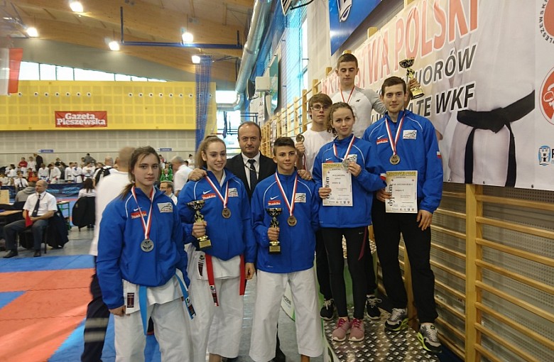 Atemi wraca z medalami