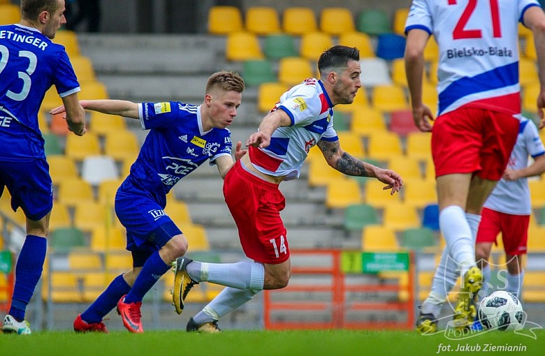 Stal wygrywa z Podbeskidziem