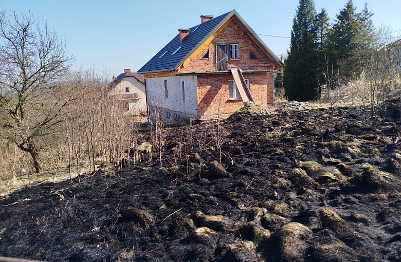 Pożar trawy w Godziszce