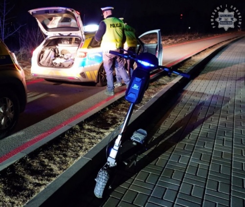 Jechał hulajnogą po alkoholu i spowodował wypadek