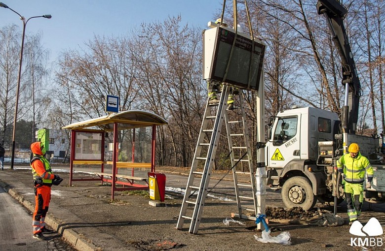 Bielsko-Biała: Nowe tablice na przystankach