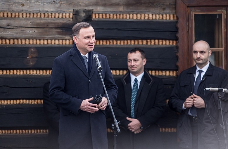 Prezydent RP zatrzymał się w Milówce