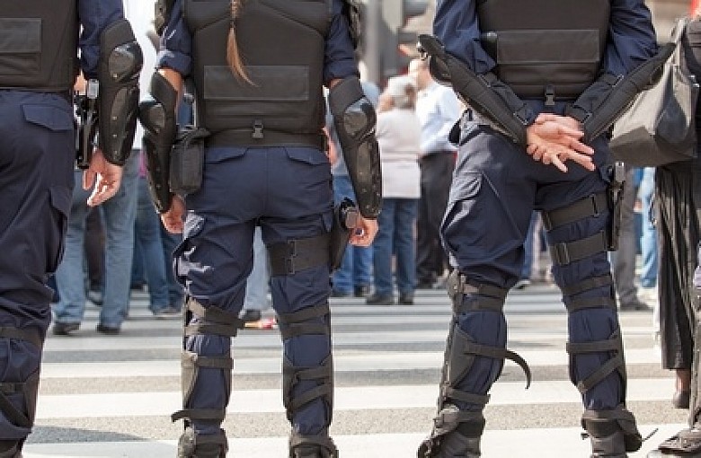 Wybierasz się do Francji? MSZ ostrzega