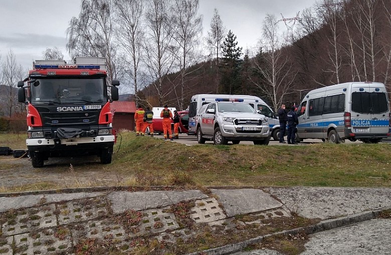 Ponad 100 osób poszukuje zaginionego