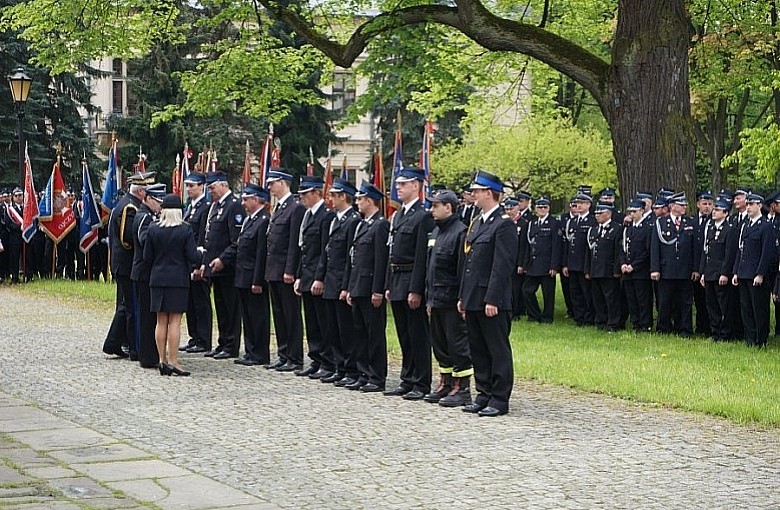 Wyższe dodatki dla strażaków