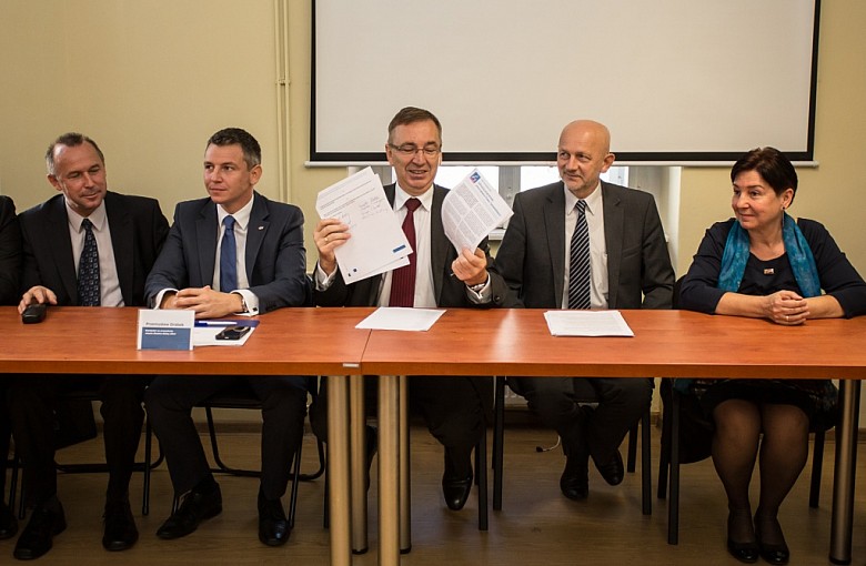 PiS prezentuje kandydatów