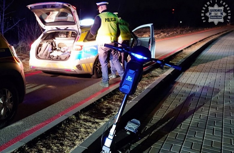 Jechał hulajnogą po alkoholu i spowodował wypadek