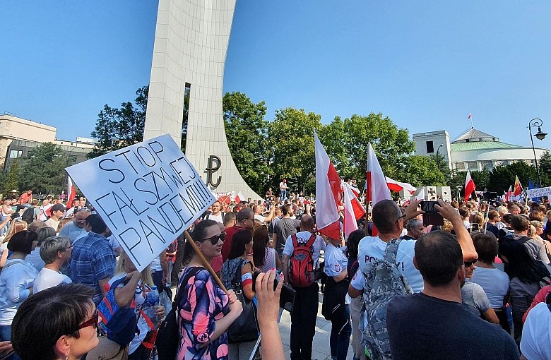 Ulicami Warszawy przeszedł marsz 