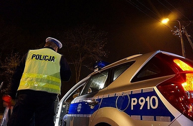 Kolejne potrącenie pieszego na oznakowanym przejściu. Policja apeluje