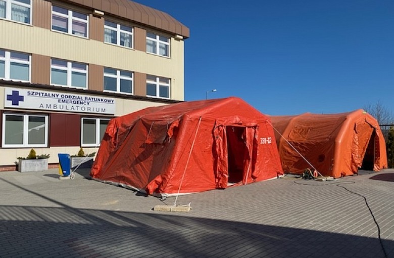 Szpital Wojewódzki: teleporady dla pacjentów i namioty