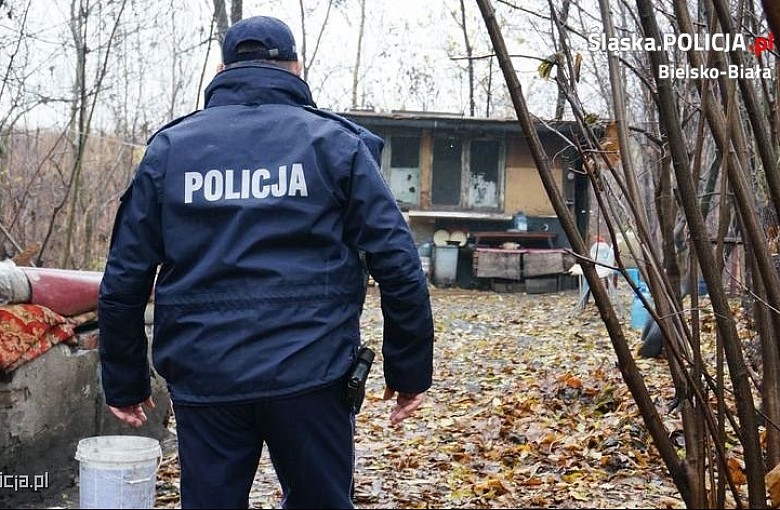 Zatroszczył się o los samotnego mężczyzny. Uratował mu życie