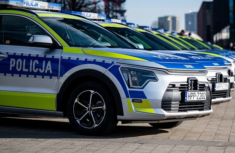 Nowe radiowozy dla policjantów z garnizonu bielskiego