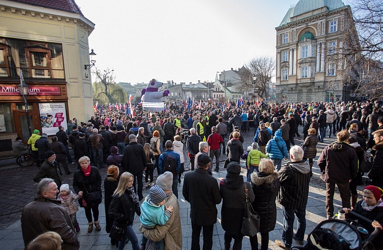 Kolejna manifestacja KOD