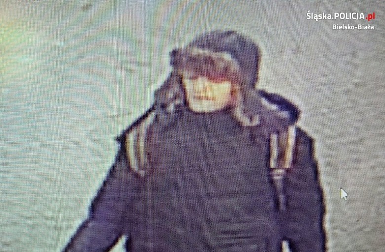 Policja poszukuje sprawcę napaści na kobietę