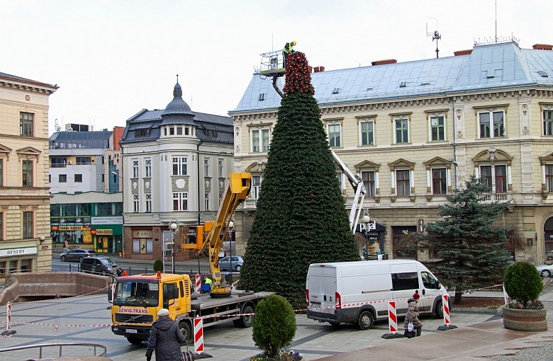 Świąteczne dekoracje na ulicach miasta