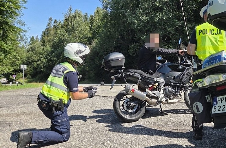 Policja ruszyła na motocyklistów w Szczyrku. 104 kontrole i poważne naruszenia