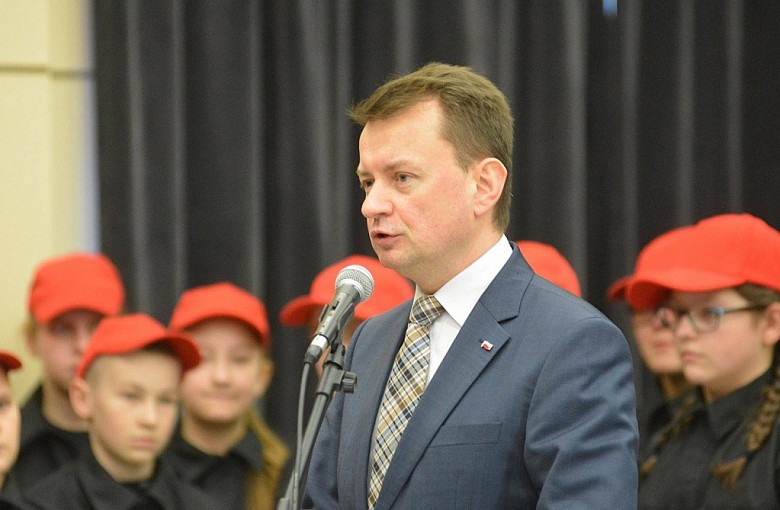 Błaszczak: nie ma sygnałów o zagrożeniu terrorystycznym