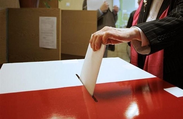 Znamy daty wyborów samorządowych 2024 r. Premier podał datę