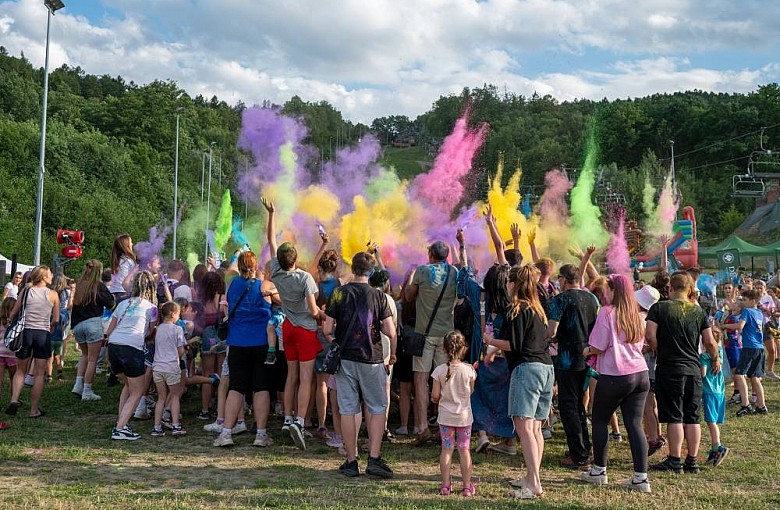 Tłumy bielszczan na stok pod Dębowcem. 4 edycja pikniku Dębowiec Letnią Porą za nami