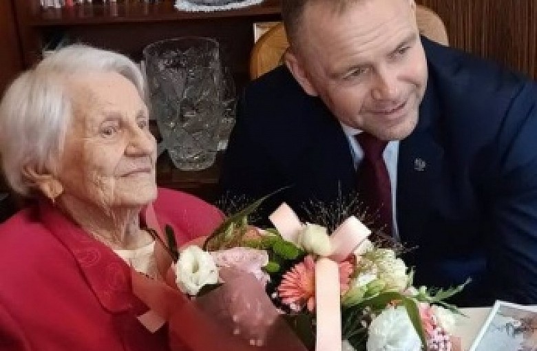 Leśna: wzruszające spotkanie pani Karoliny z Karolem Nawrockim