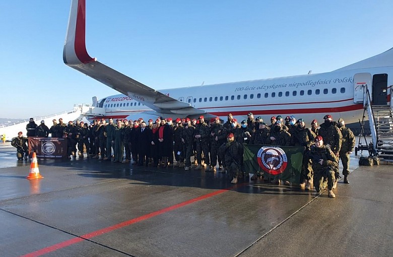 Żołnierze 18 Bielskiego Batalionu Powietrznodesantowego na misji