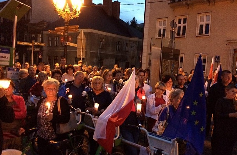 Protest zawieszony