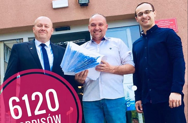 Konfederacja złożyła podpisy