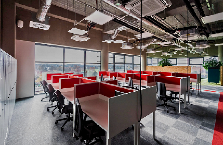 Czym jest coworking i dlaczego zyskuje na popularności?