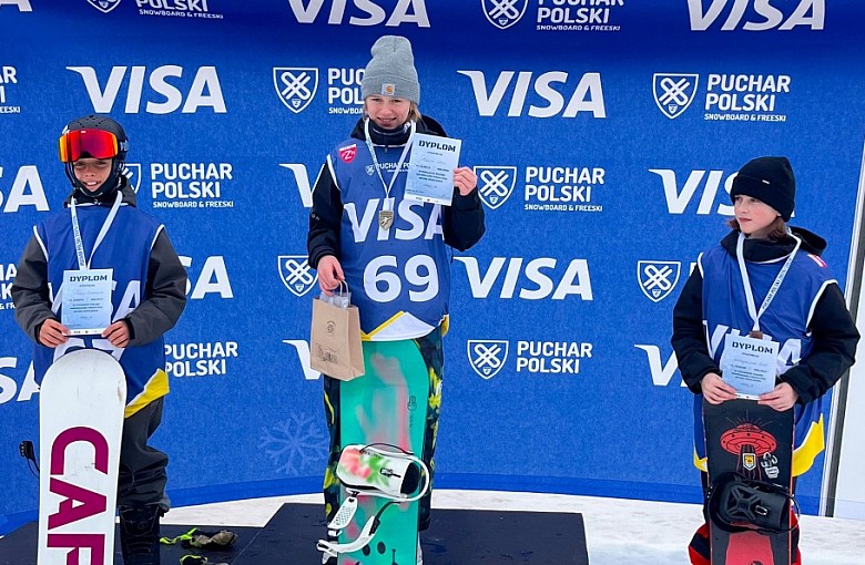 Zawodnicy KS Progress z medalami