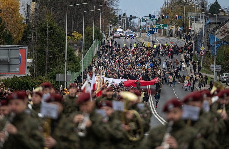 Razem i tłumnie 11 listopada Narodowe Święto Niepodległości obchodzili mieszkańcy Bielska-Białej