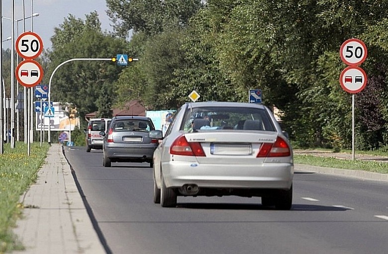 Nowe tablice rejestracyjne dla Powiatu Bielskiego! „SB” odchodzi do historii