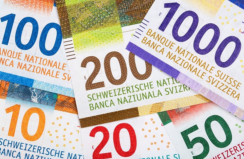 Jak działa kalkulator frankowicza i jak może pomóc w walce z kredytem frankowym?