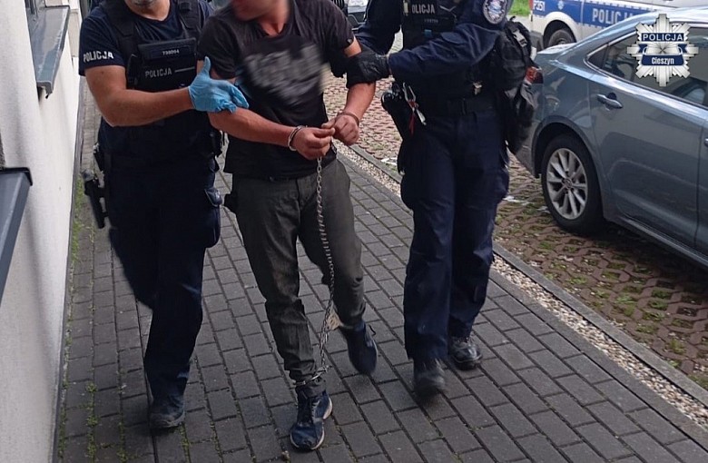 Brenna: 21-latek zaatakował policjantów młotkiem. Groził turystom i strzelał z wiatrówki