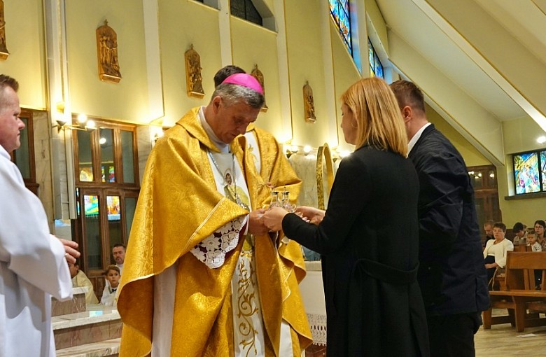 Bp Roman Pindel z ważnym przesłaniem do małżonków. Spotkanie w Bielsku-Białej