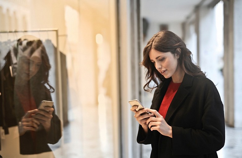 Jakie korzyści daje zakup telefonu bez abonamentu?