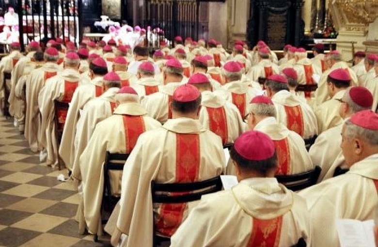 Biskupi apelują o zbieranie podpisów