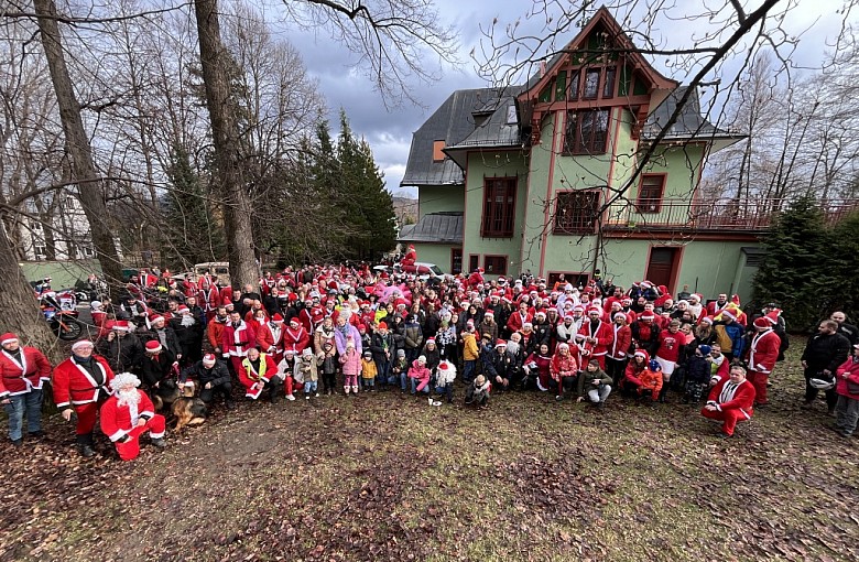 Fotorelacja: Motomikołaje z prezentami dla dzieci z domu dziecka!