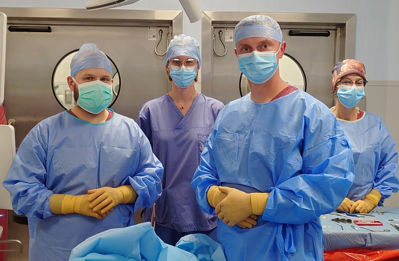 Nowa era operacji ucha w Bielsku-Białej. Szpital Wojewódzki wprowadza nowoczesną metodę